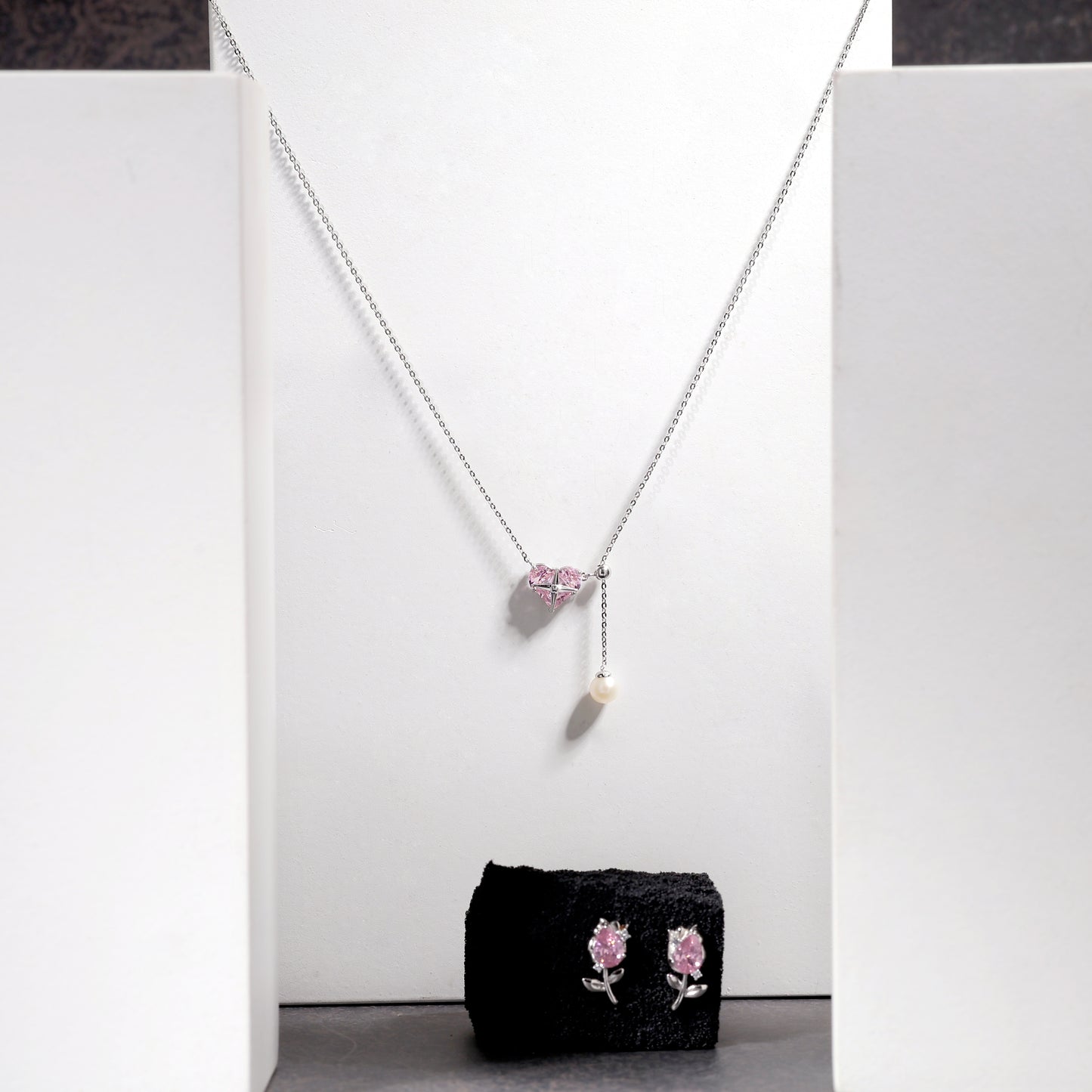 VALENTINES PINK HEART NECKLACE Cubic Zirconia Necklace - varudijewellers