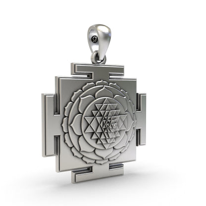 925 Silver Tripura Sundari Yantra Pendant – Sacred Symbol for Prosperity, Beauty & Divine Harmony